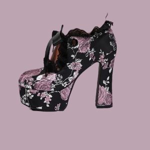 WIDOW BROCADE MARY JANES BNIB